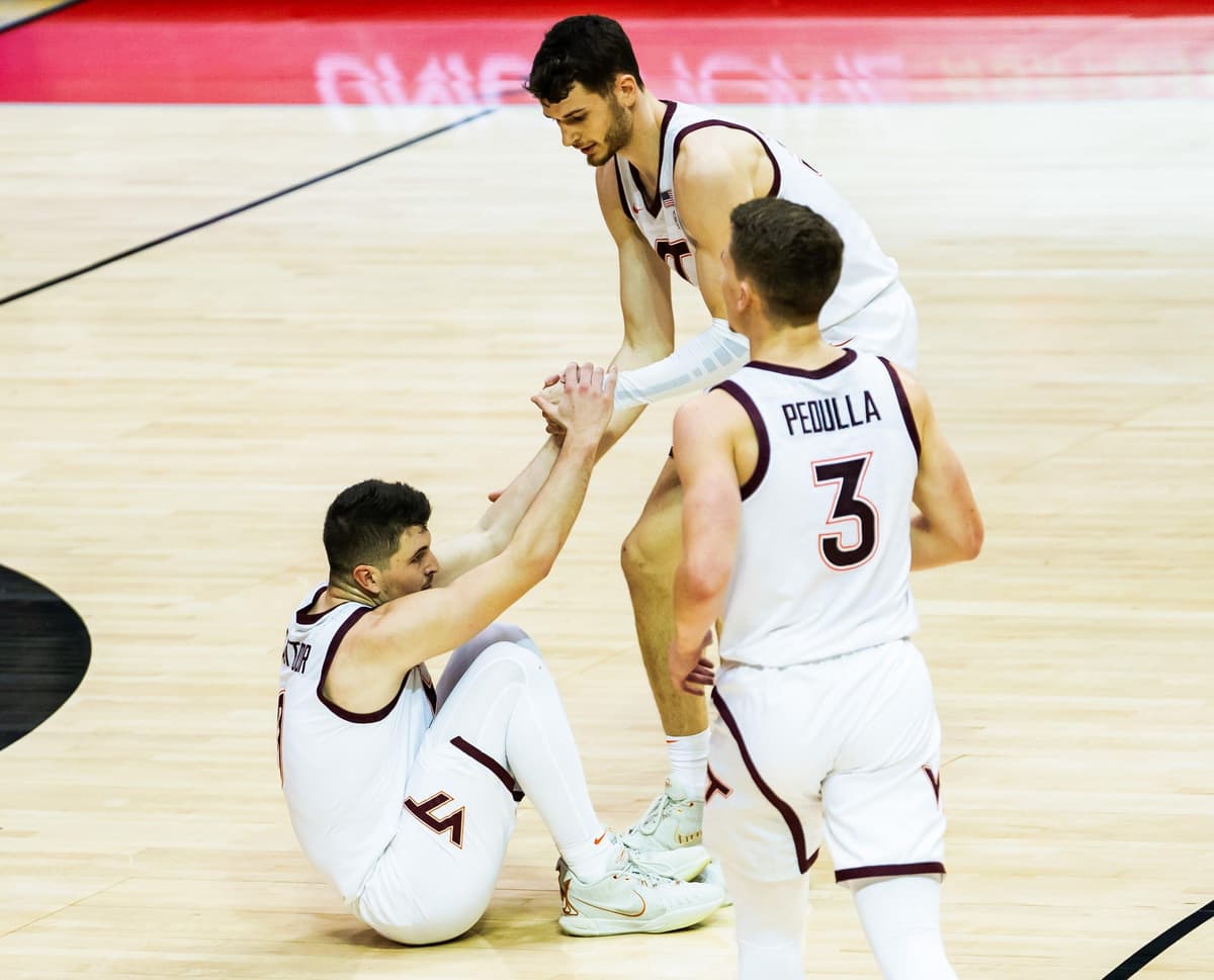 Virginia Tech Falls to No. 19 Florida Atlantic