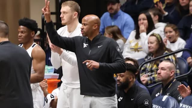 Chester Frazier Re-Joins Men’s Basketball Staff