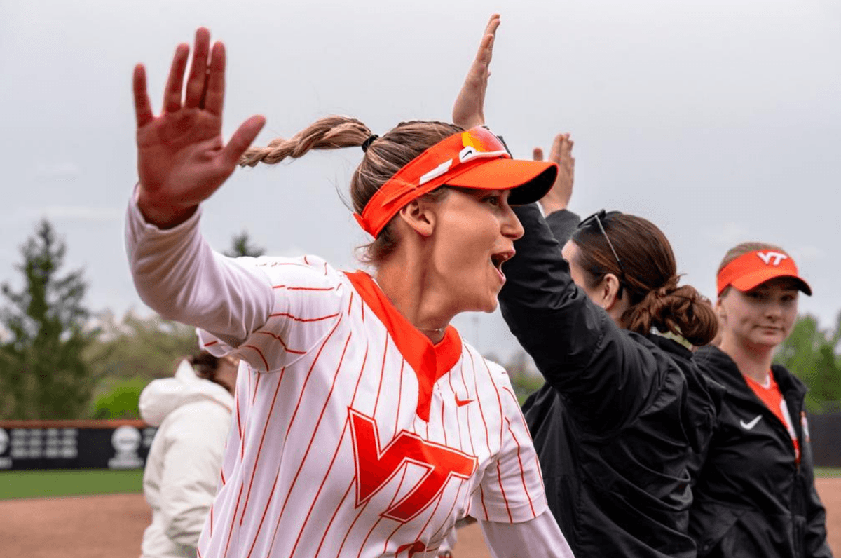 Softball Report Week 10: Hokies Finish Off Sweep Against Yellow Jackets on Senior Day