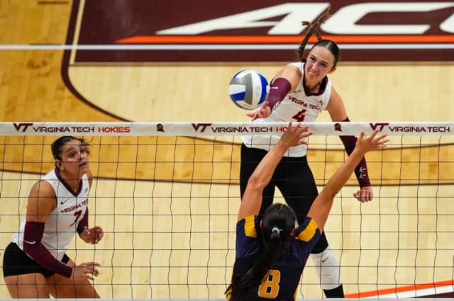 Virginia Tech Volleyball Opens The Season 2-1 in the Hokie Invitational